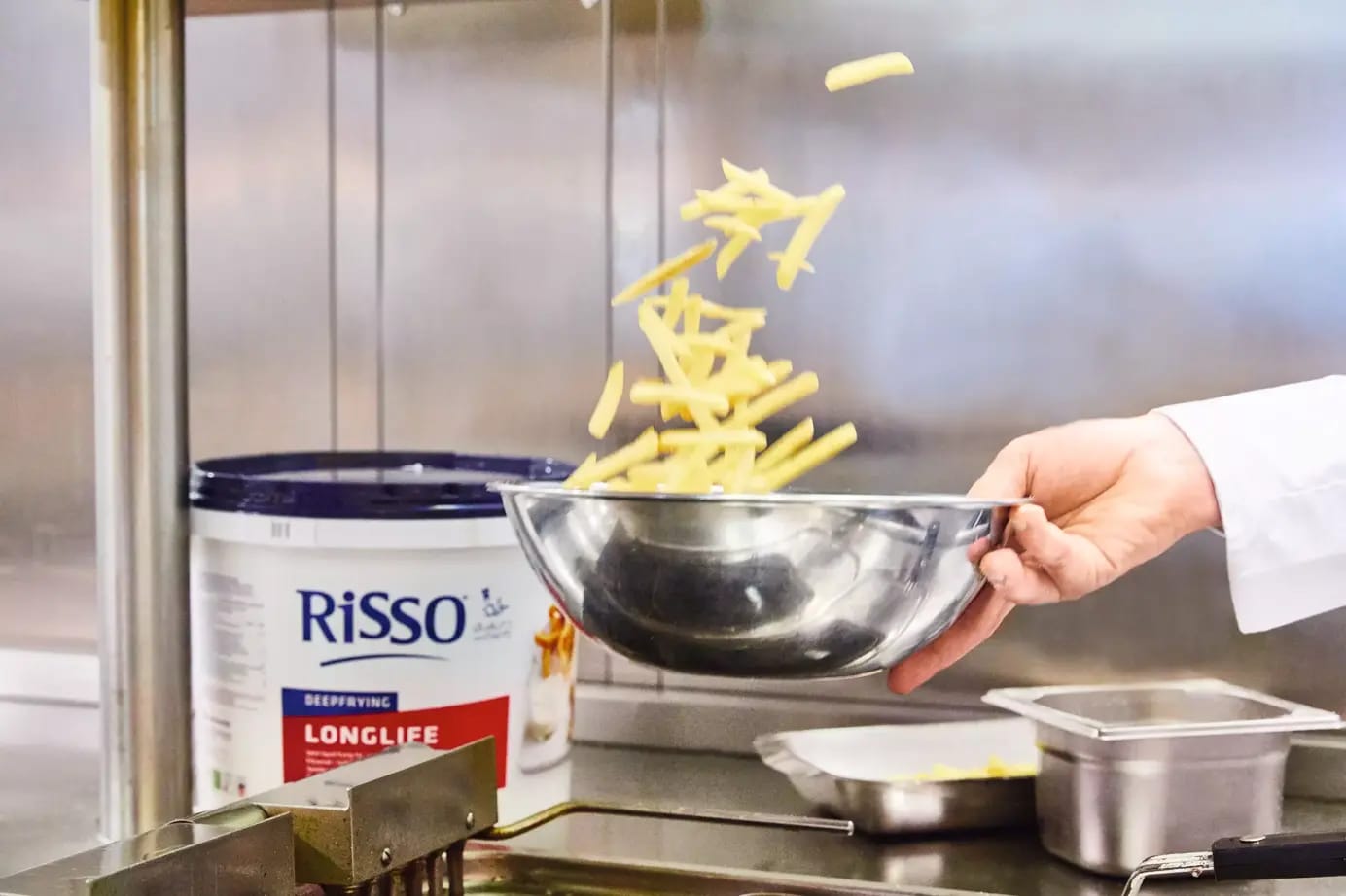 Risso professional deep frying oil supplier Laos