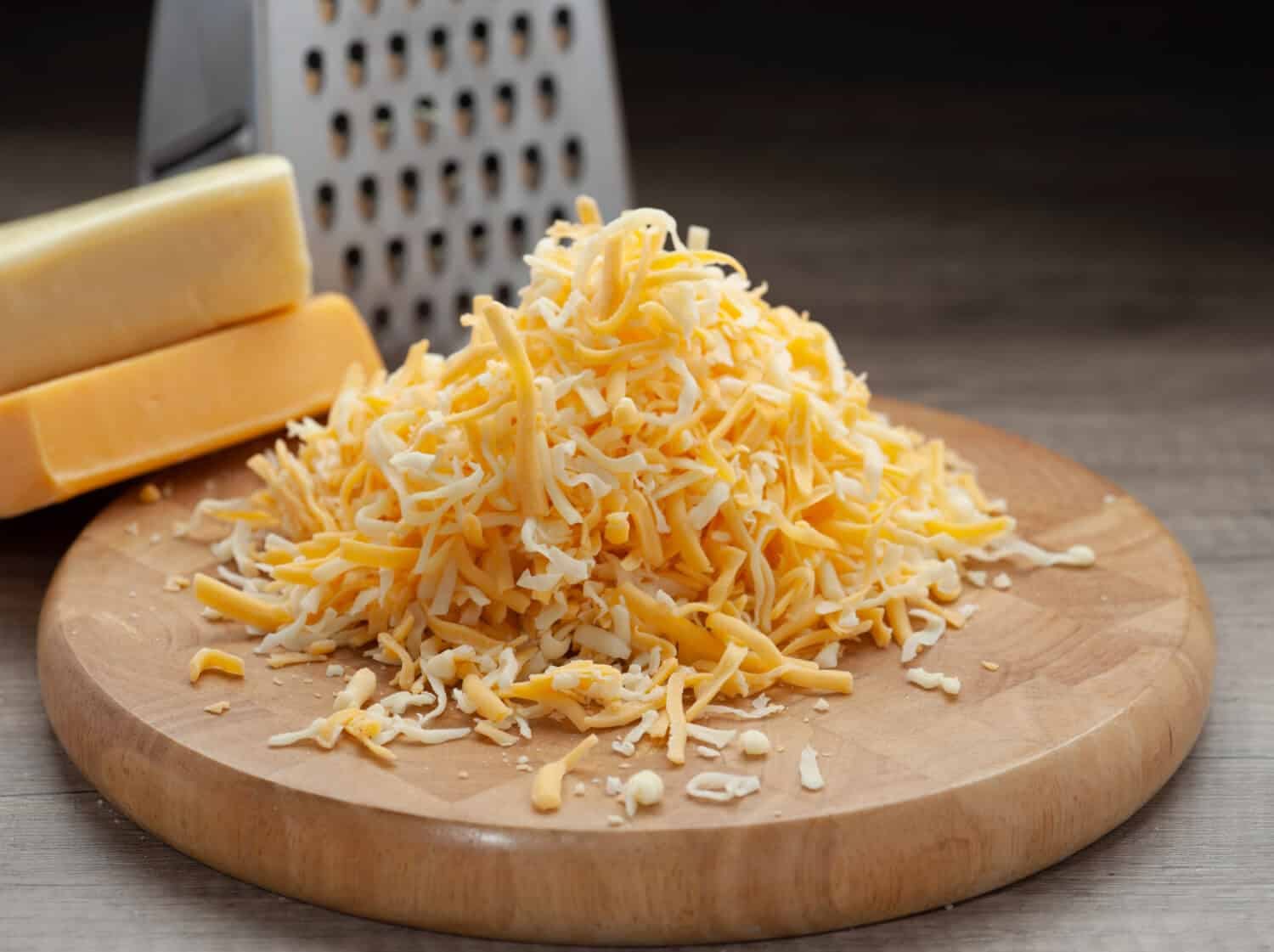 Mozzarella (60%) / Cheddar (40%) Shredded — European cheese range professional food product Laos